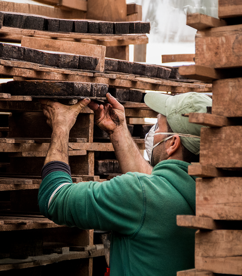 lecho de produccion tradicional de ladrillos de barro 1